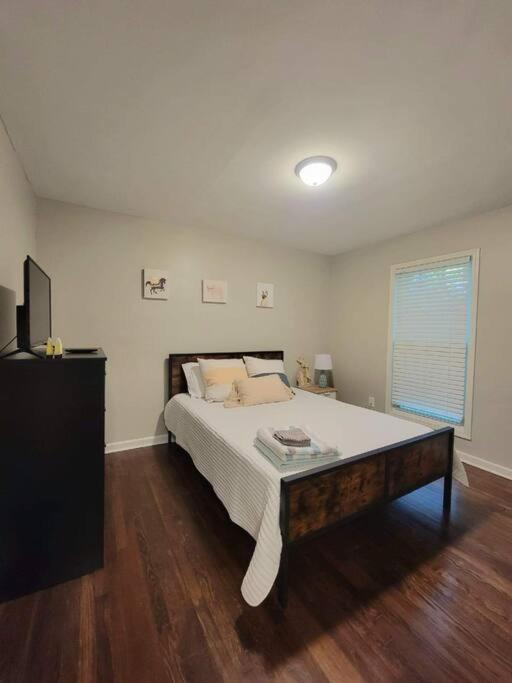 Refreshed!! Private 4Brms 2 Bath - 2 King Beds!! Villa Смирна Екстериор снимка